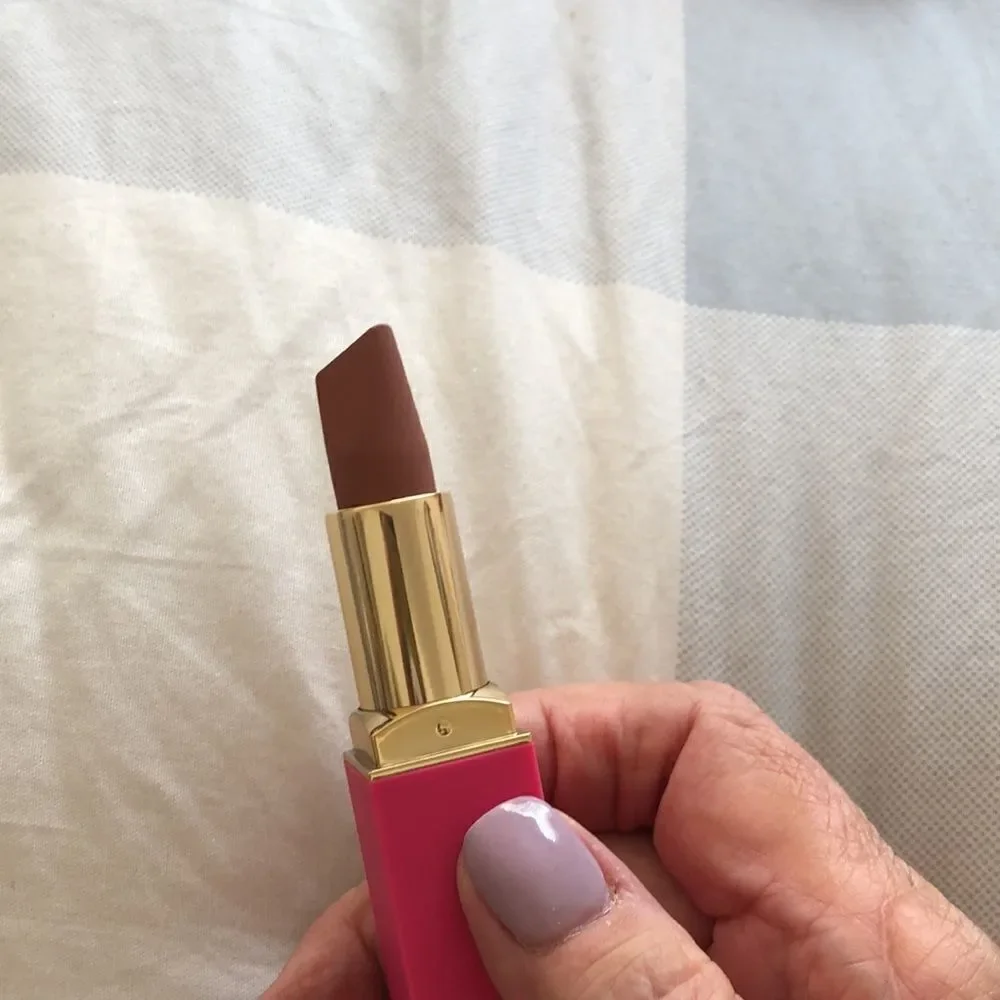 Juvia’s Place The Nude Peaches in Libra NIB